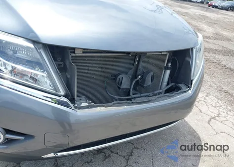 2015 Nissan Pathfinder Sv из США, поврежденный, VIN 5N1AR2MM2FC705100